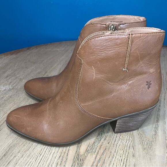 Frye Jennifer Leather Stacked Heel Ankle Boots Wheat Brown Women’s 8 - Picture 10 of 11